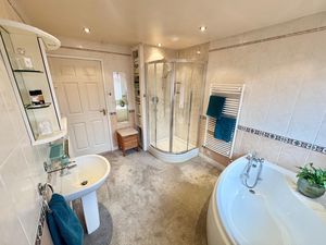 Photo 24- click for photo gallery